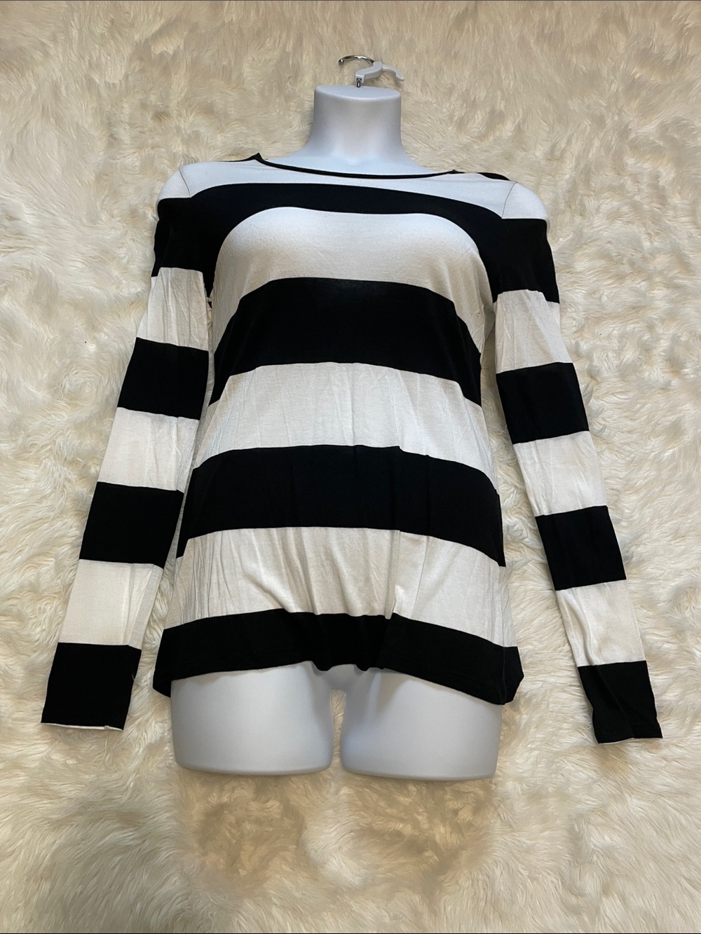 Banana Republic Black & White Wide Striped Long Sleeve Tee Top Size M